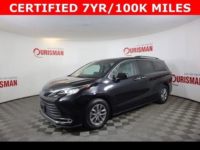 Used 2023 Toyota Sienna XLE w/ XLE Plus Package FWD image 5