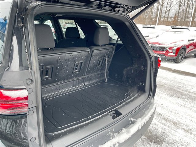 Certified 2023 Chevrolet Traverse LT w/ Rear Camera Mirror Package image 24