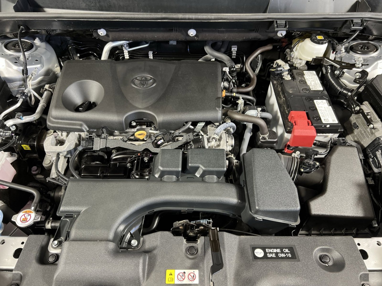 Used 2023 Toyota RAV4 XLE Premium image 27