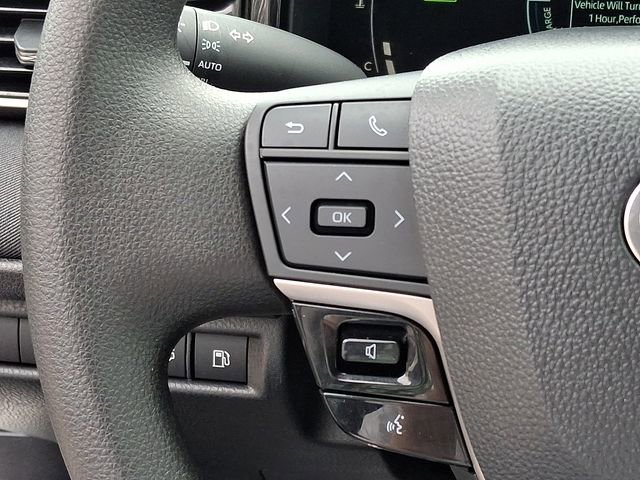 Used 2025 Toyota Camry LE image 22