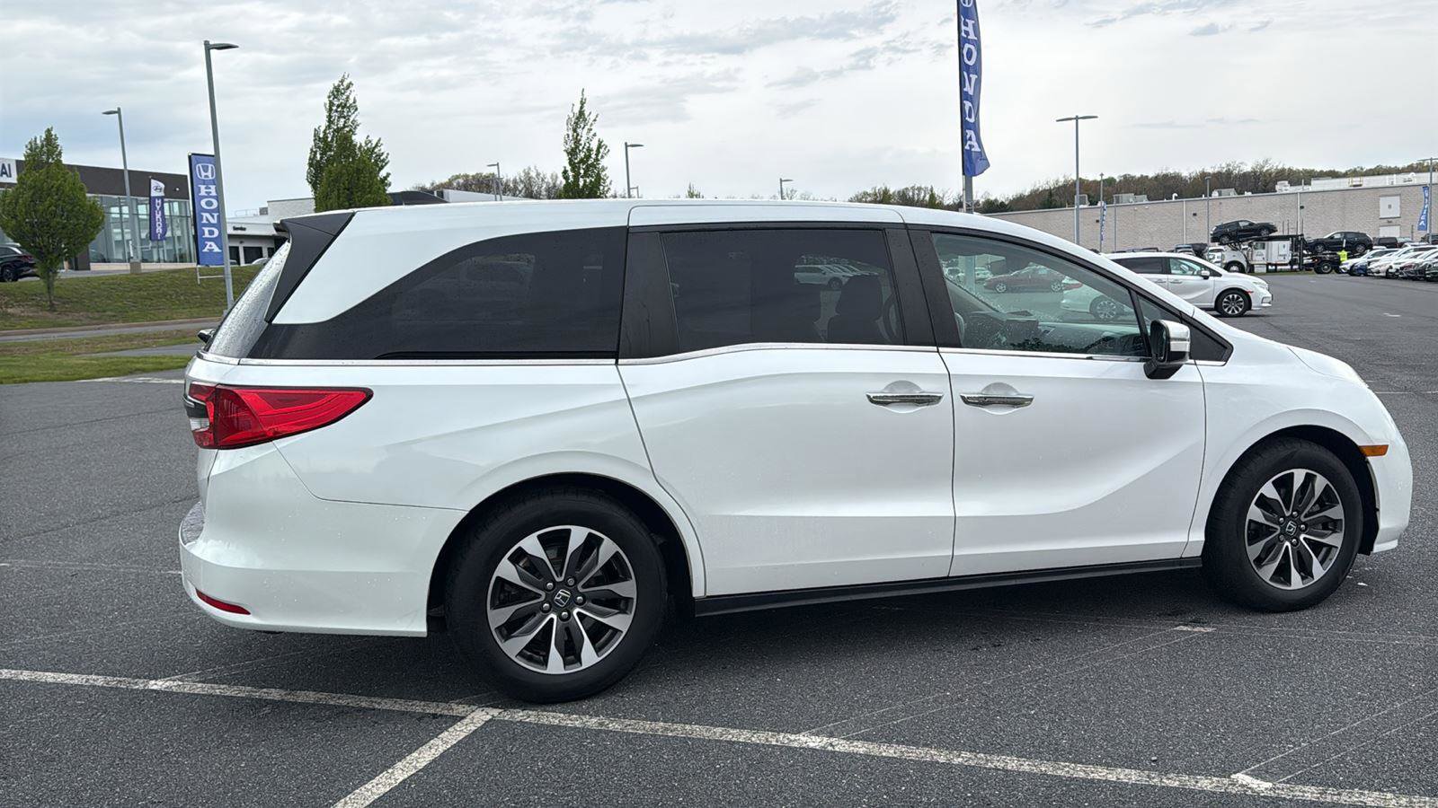Used 2022 Honda Odyssey EX-L image 4