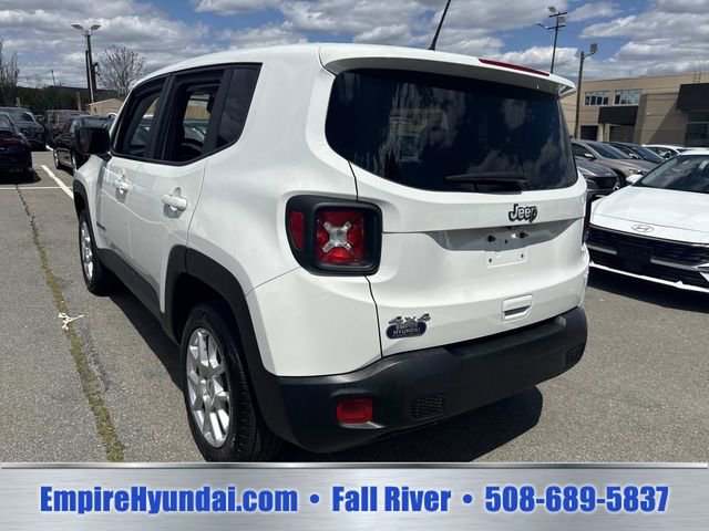 Used 2023 Jeep Renegade Latitude AWD/4WD image 8