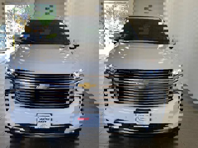 Used 2024 Chevrolet Tahoe High Country image 3