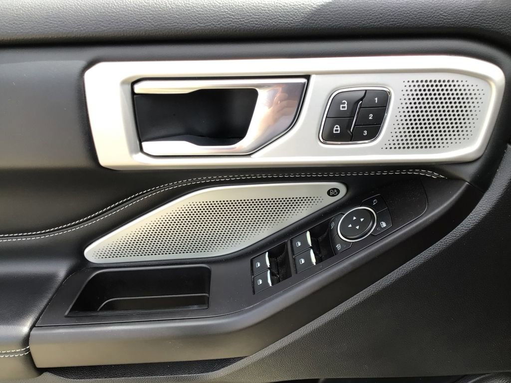 Used 2020 Ford Explorer ST w/ Premium Technology Package image 16