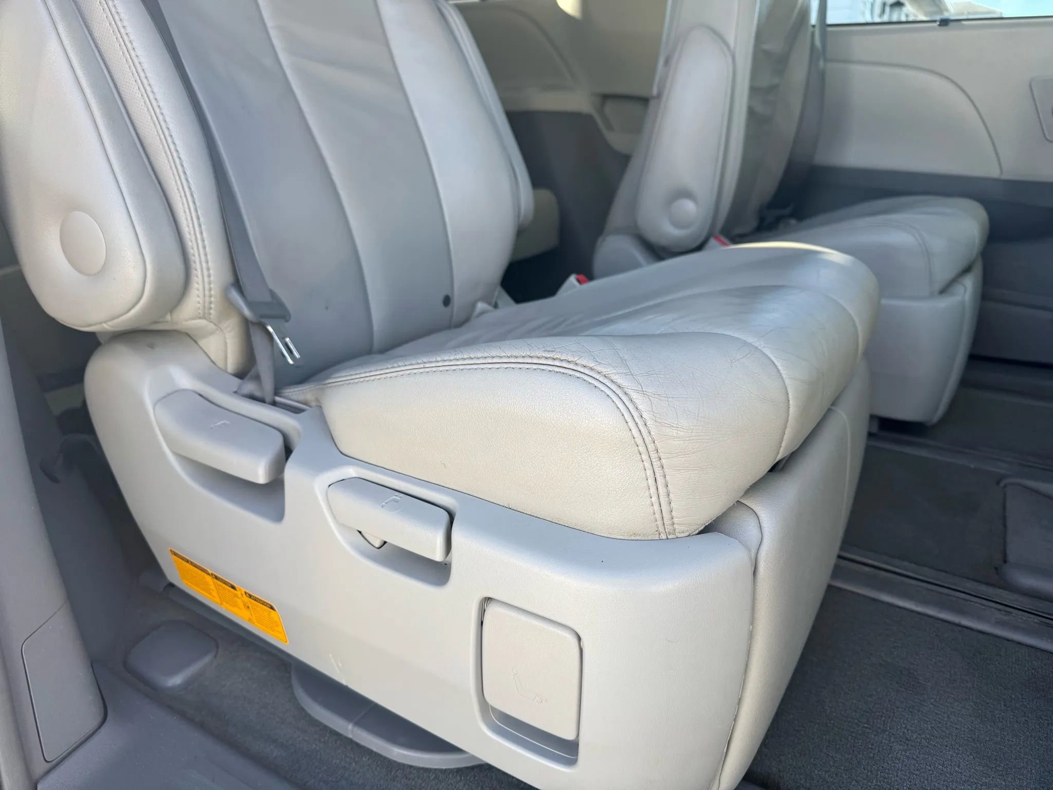 Used 2012 Toyota Sienna Limited image 61