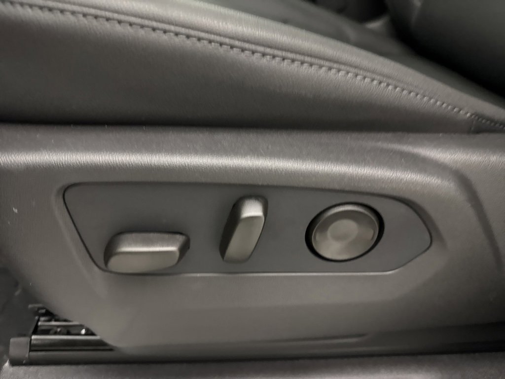 New 2026 GMC Sierra 1500 SLT image 22