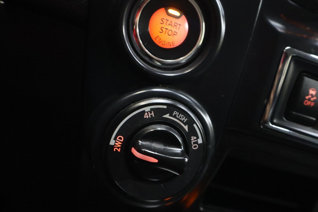 Used 2022 Nissan Titan SV image 23