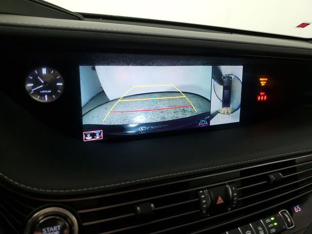 Used 2020 Lexus LS 500 w/ Interior Upgrade Package image 29