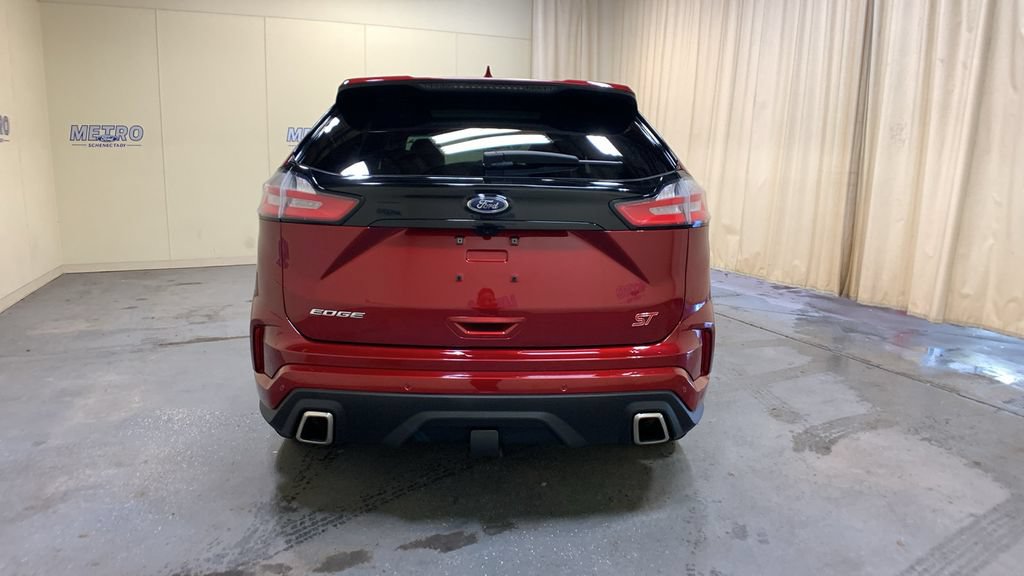 Certified 2019 Ford Edge ST w/ Convenience Package AWD/4WD image 4