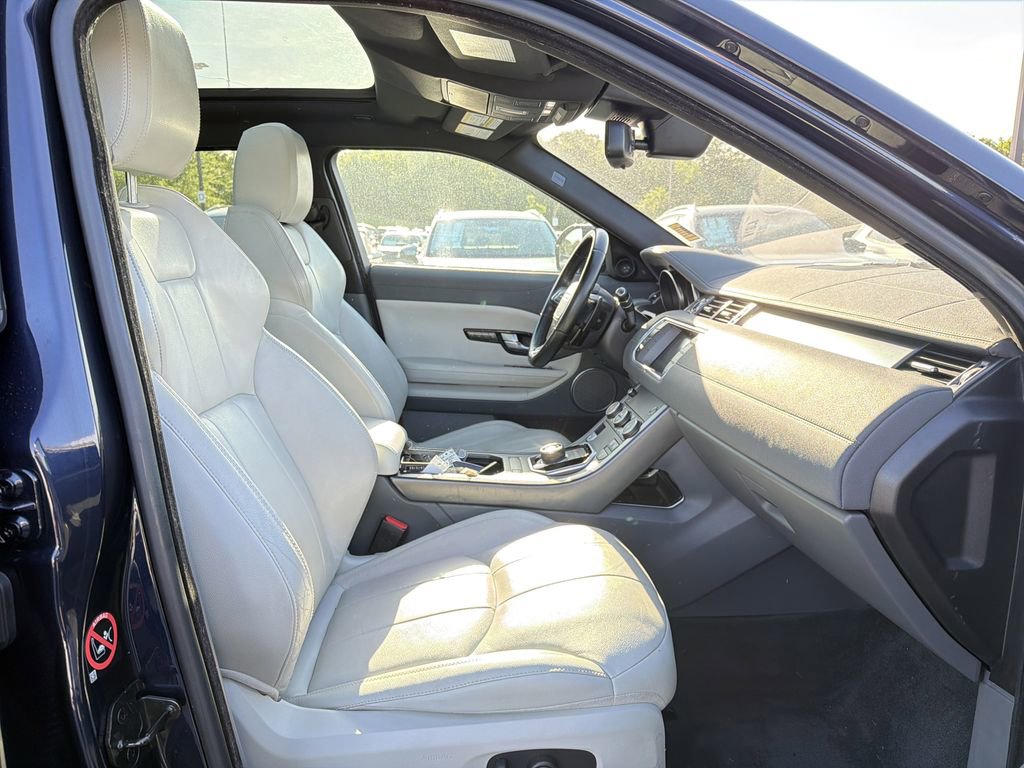 Used 2018 Land Rover Range Rover Evoque SE Premium AWD/4WD image 15