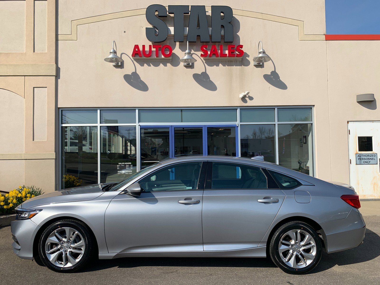 Used 2018 Honda Accord LX image 4