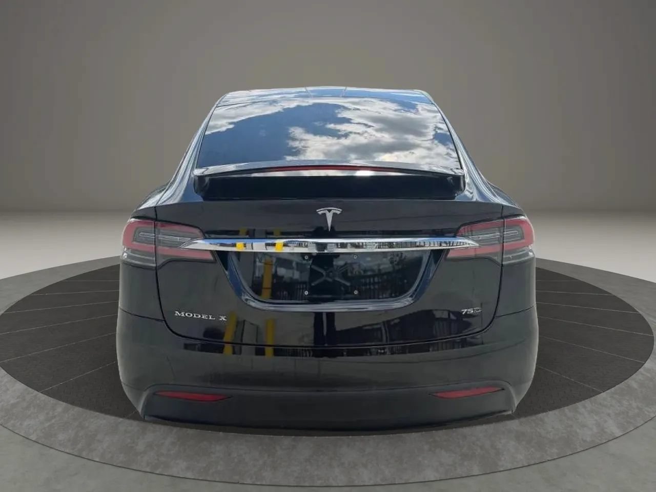 Used 2017 Tesla Model X 75D AWD/4WD image 7