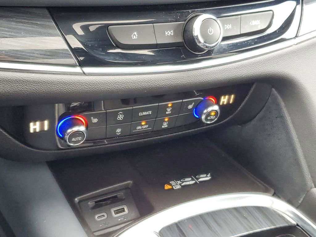 Certified 2024 Buick Enclave Essence w/ Experience Buick Package image 20