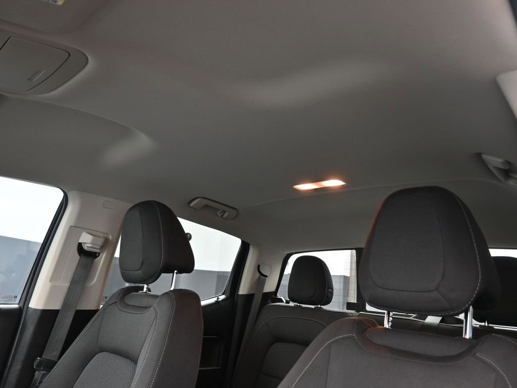 Used 2017 Chevrolet Colorado LT w/ LT Convenience Package image 2