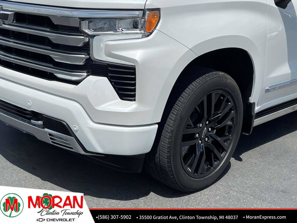 Certified 2025 Chevrolet Silverado 1500 High Country w/ High Country Premium Package AWD/4WD image 10