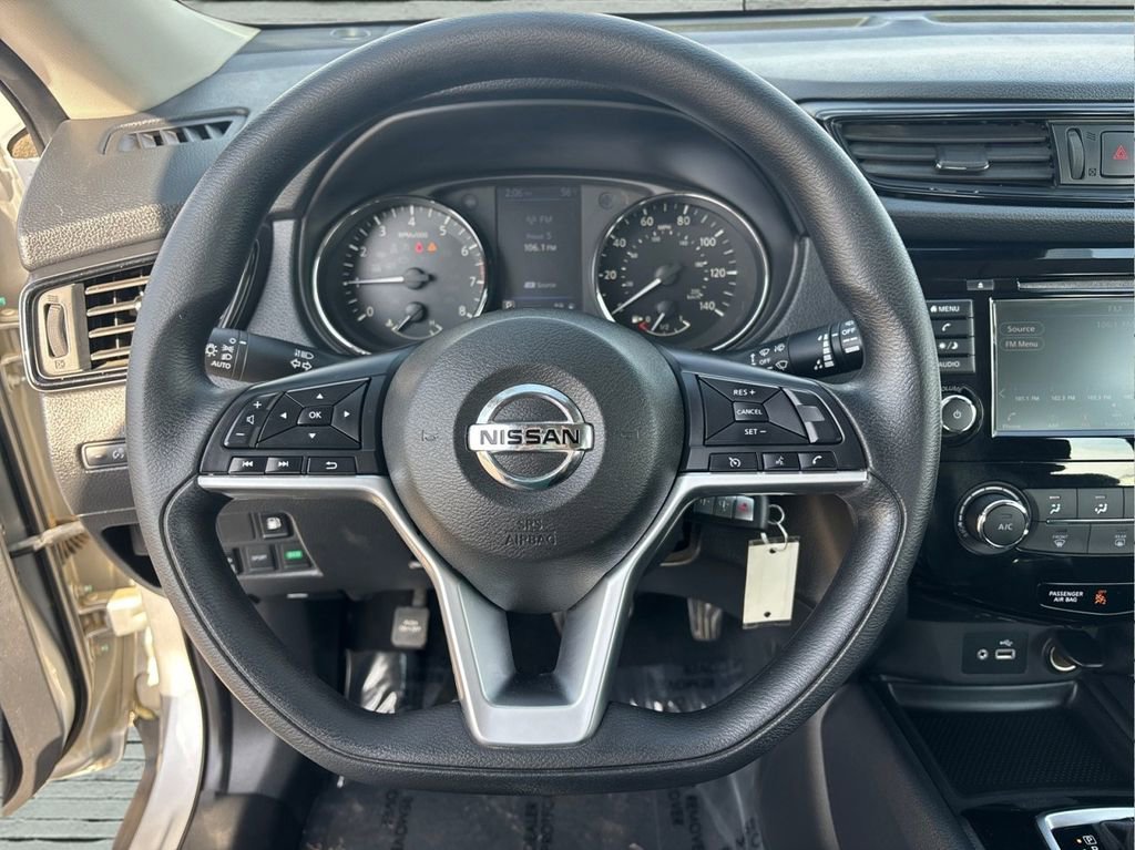 Used 2020 Nissan Rogue S AWD/4WD image 11