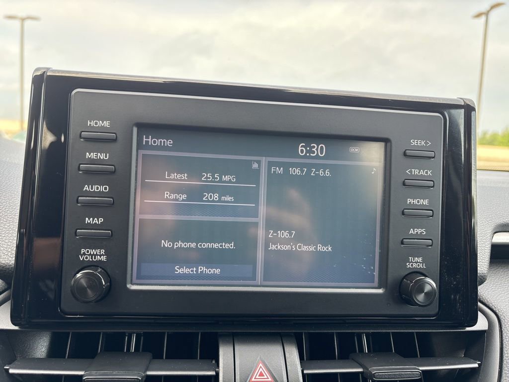 Used 2019 Toyota RAV4 LE w/ All Weather Liner Package AWD/4WD image 19