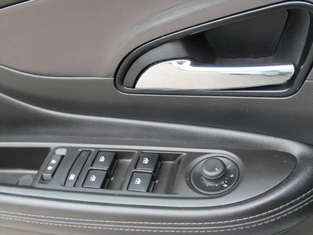 Used 2020 Buick Encore Preferred w/ Safety Package image 17