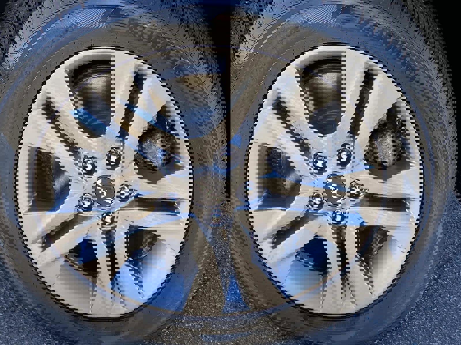 Used 2023 Kia Seltos LX image 25