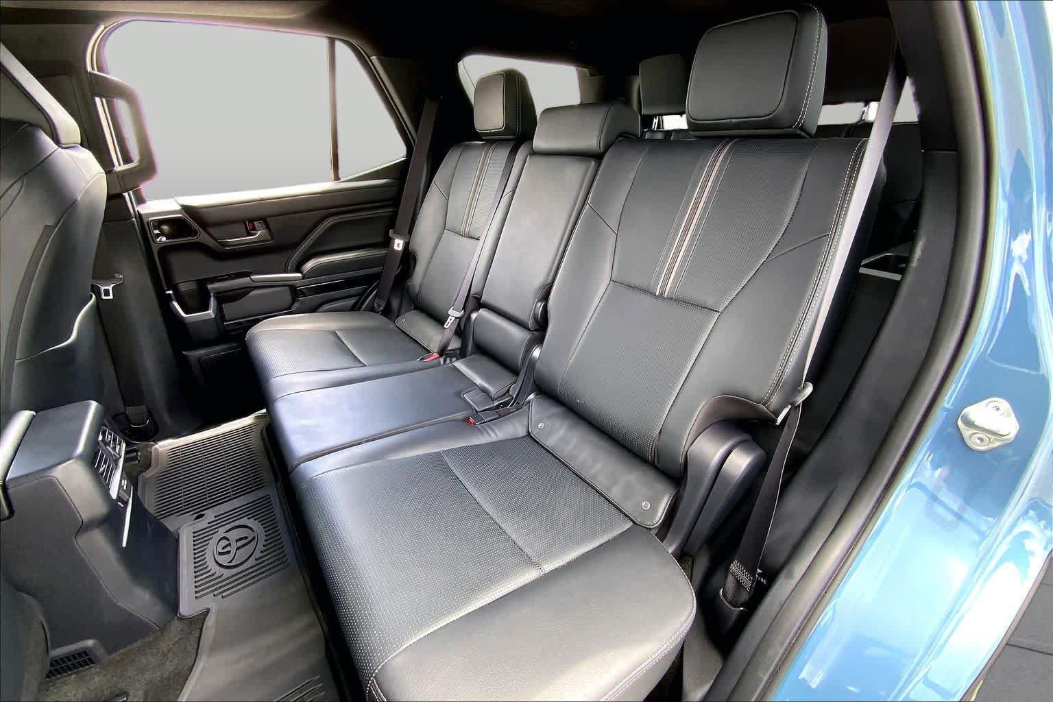 Used 2025 Toyota 4Runner Limited AWD/4WD image 20