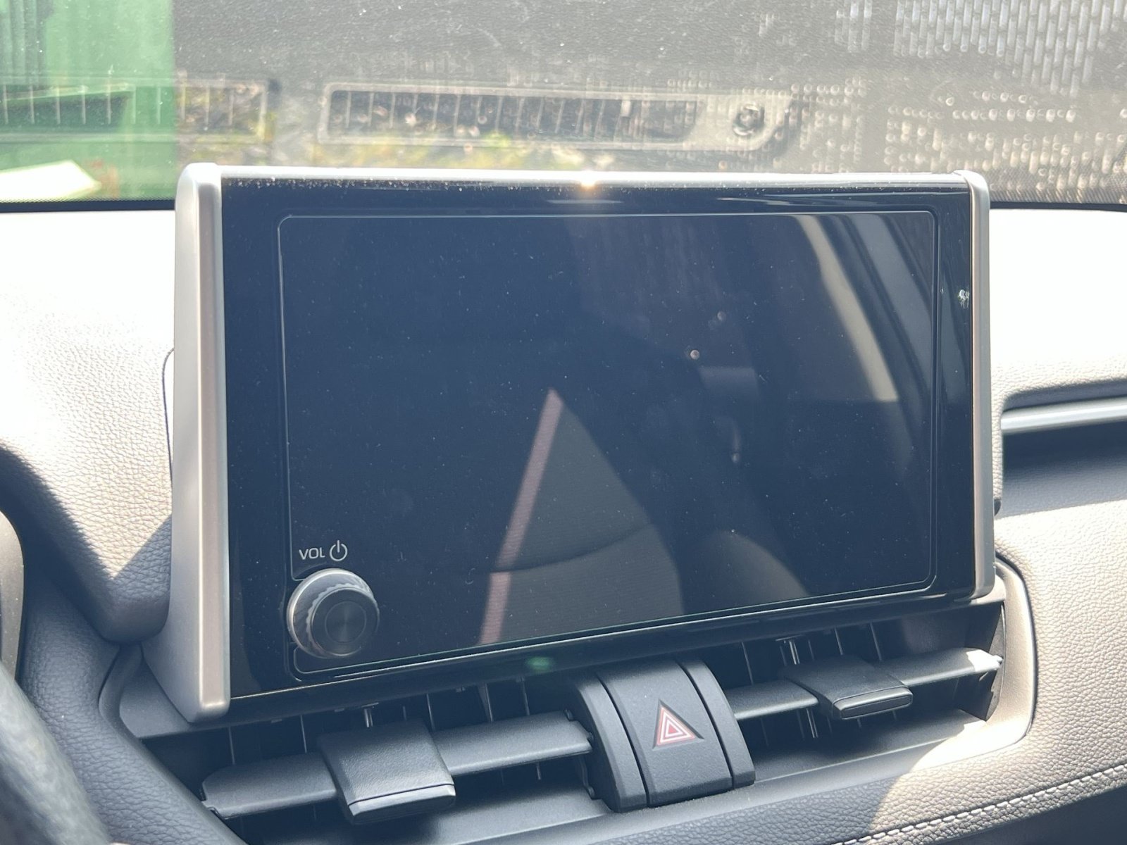 Used 2025 Toyota RAV4 LE FWD image 17
