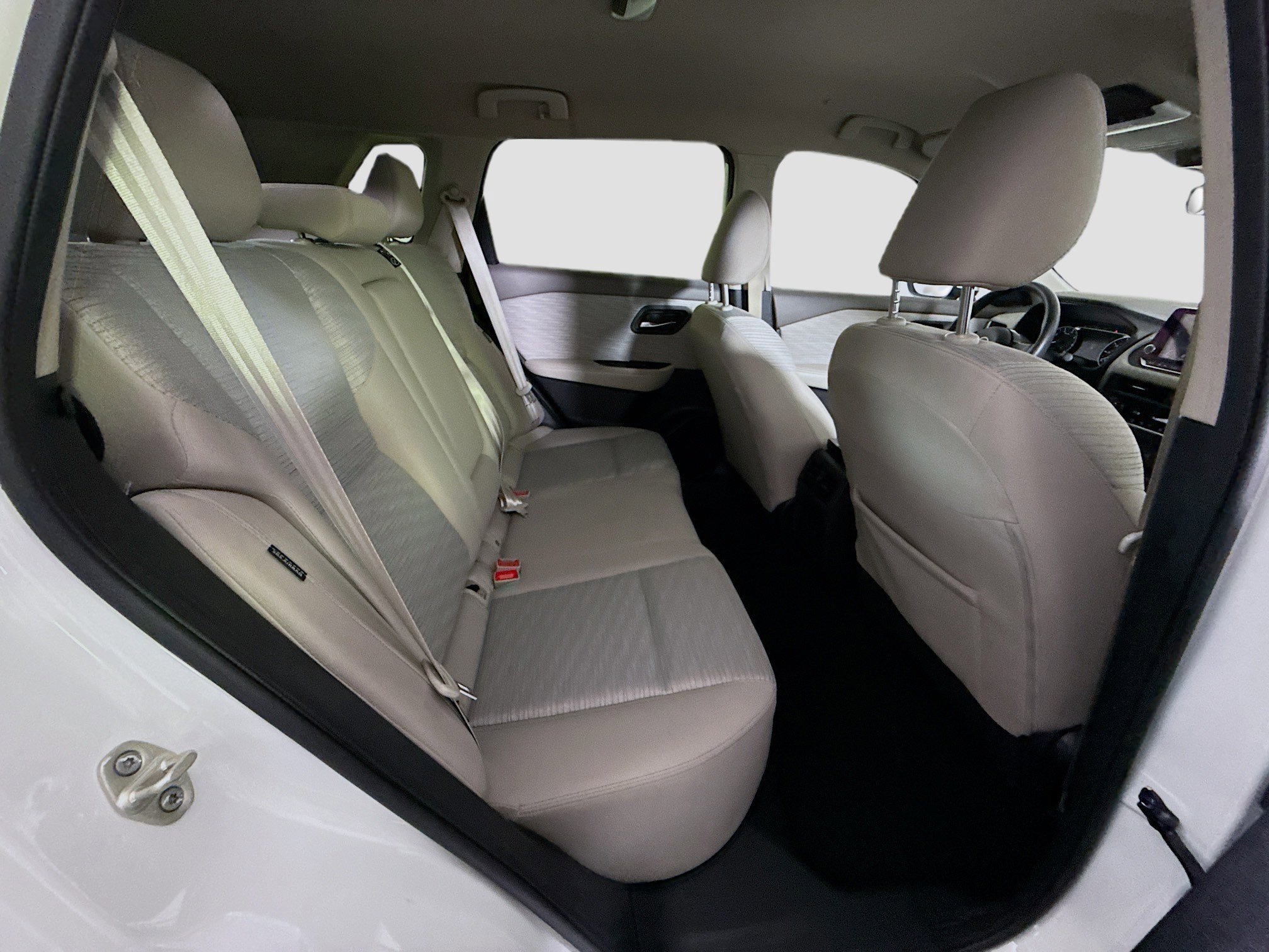 Used 2023 Nissan Rogue SV FWD image 27
