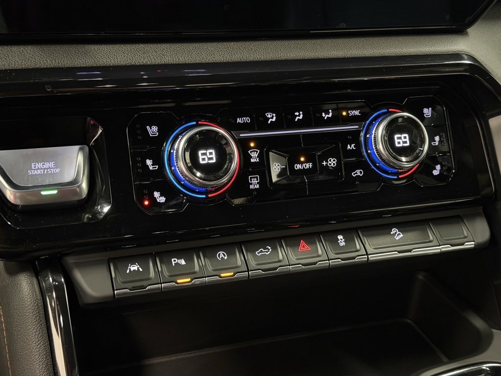 Certified 2023 GMC Sierra 1500 AT4 w/ AT4 Premium Package image 15