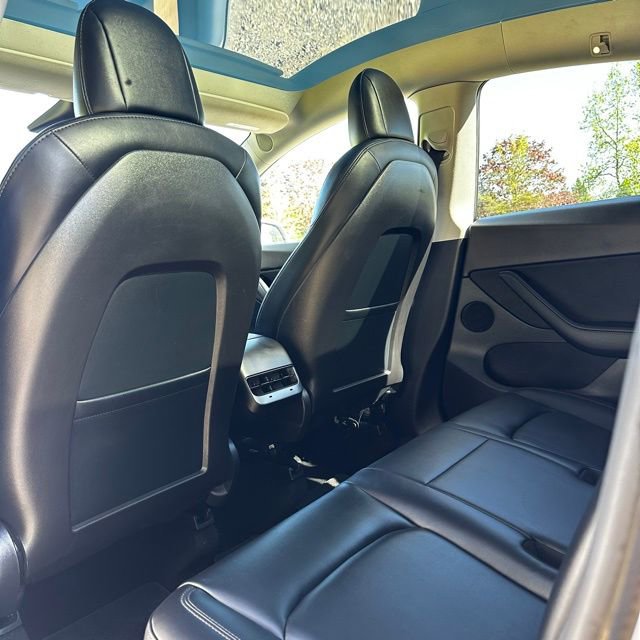 Used 2020 Tesla Model Y Long Range AWD/4WD image 16