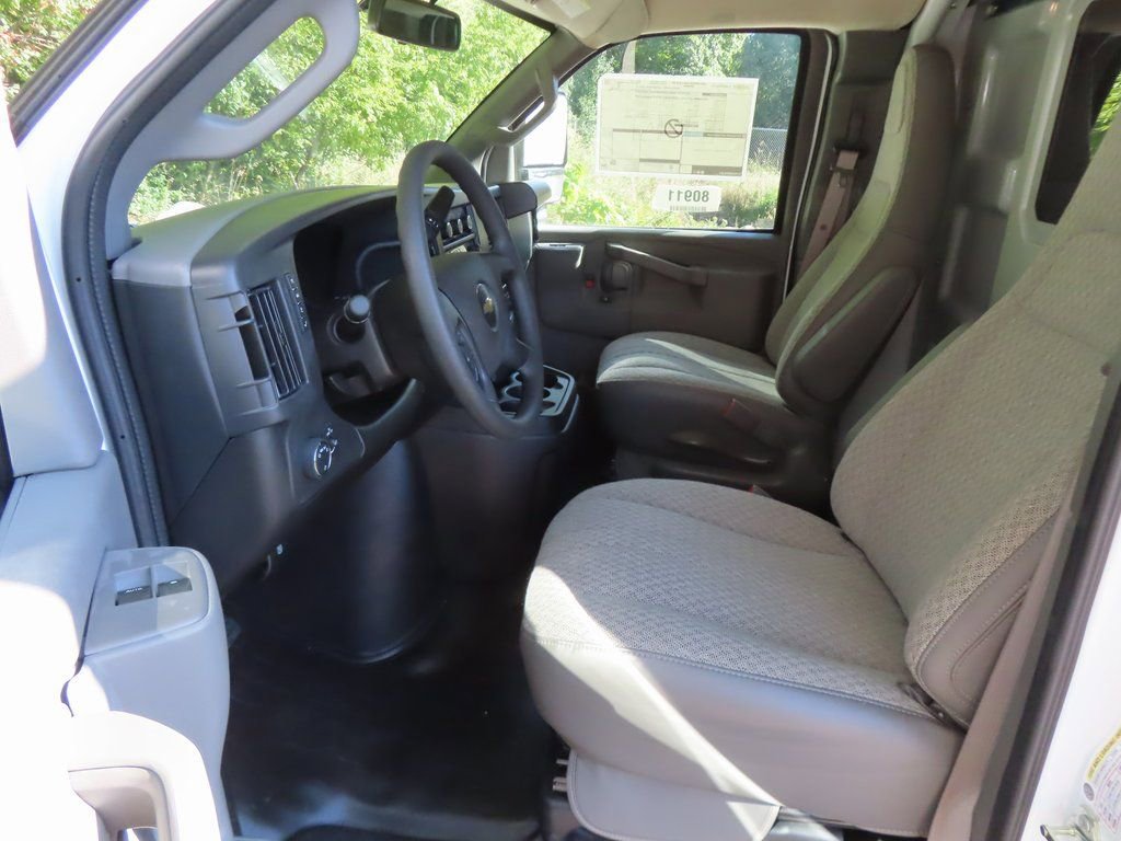 New 2025 Chevrolet Express 3500 w/ Power Convenience Package image 21