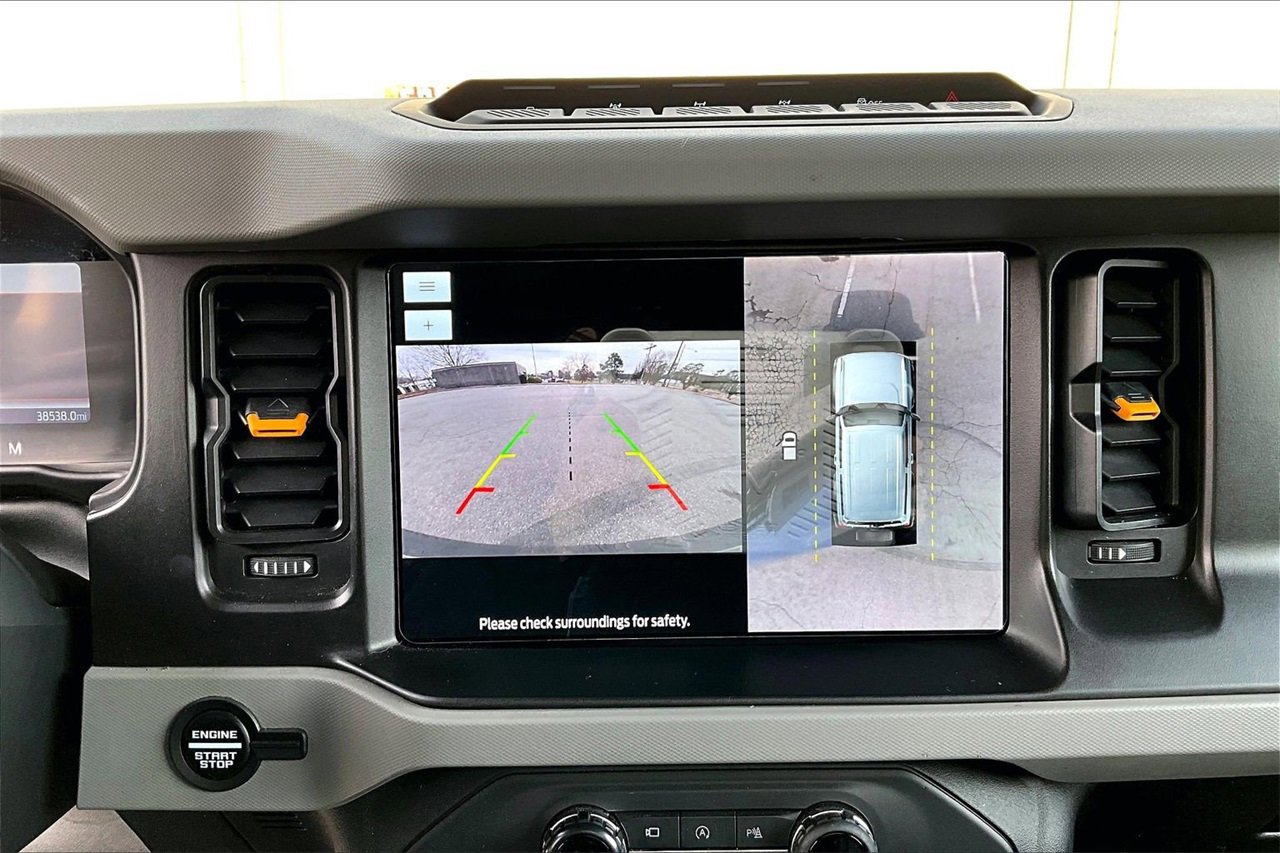 Used 2023 Ford Bronco Badlands w/ Sasquatch Package image 14