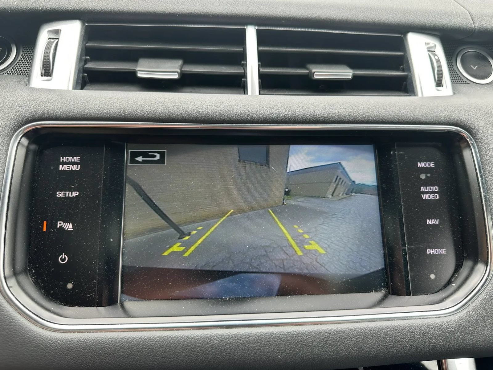 Used 2015 Land Rover Range Rover Sport HSE AWD/4WD image 34