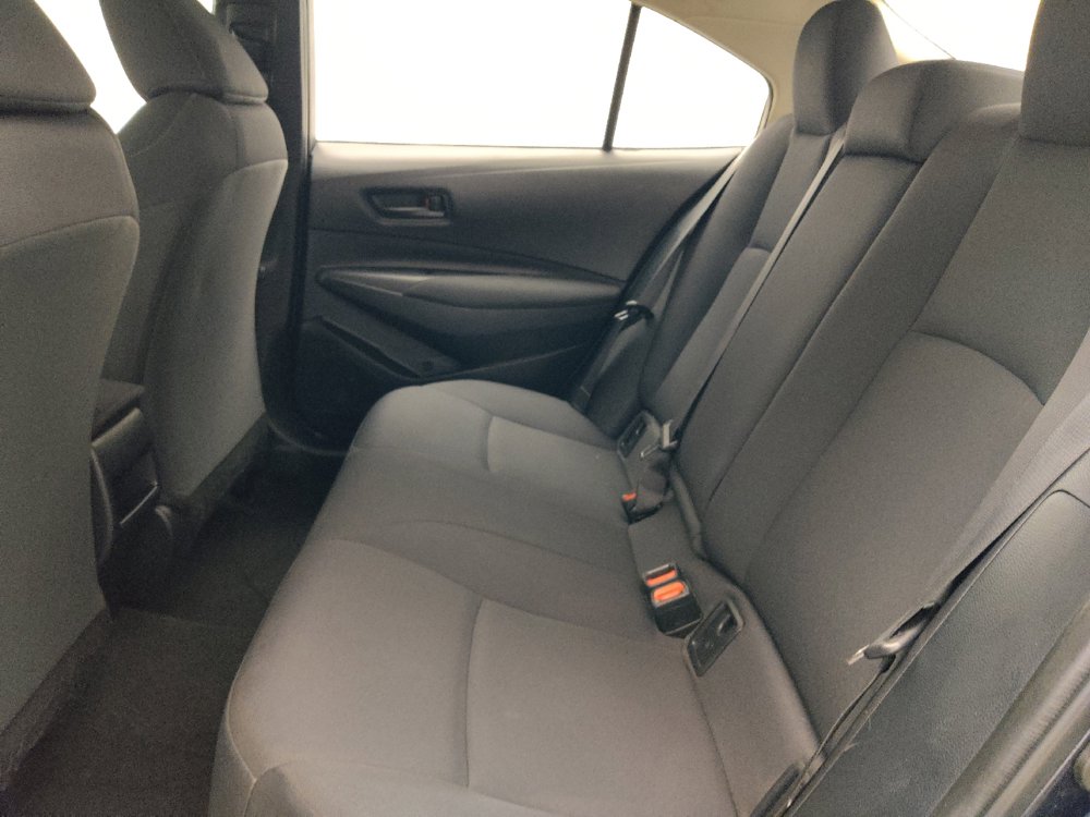 Used 2022 Toyota Corolla LE FWD image 18