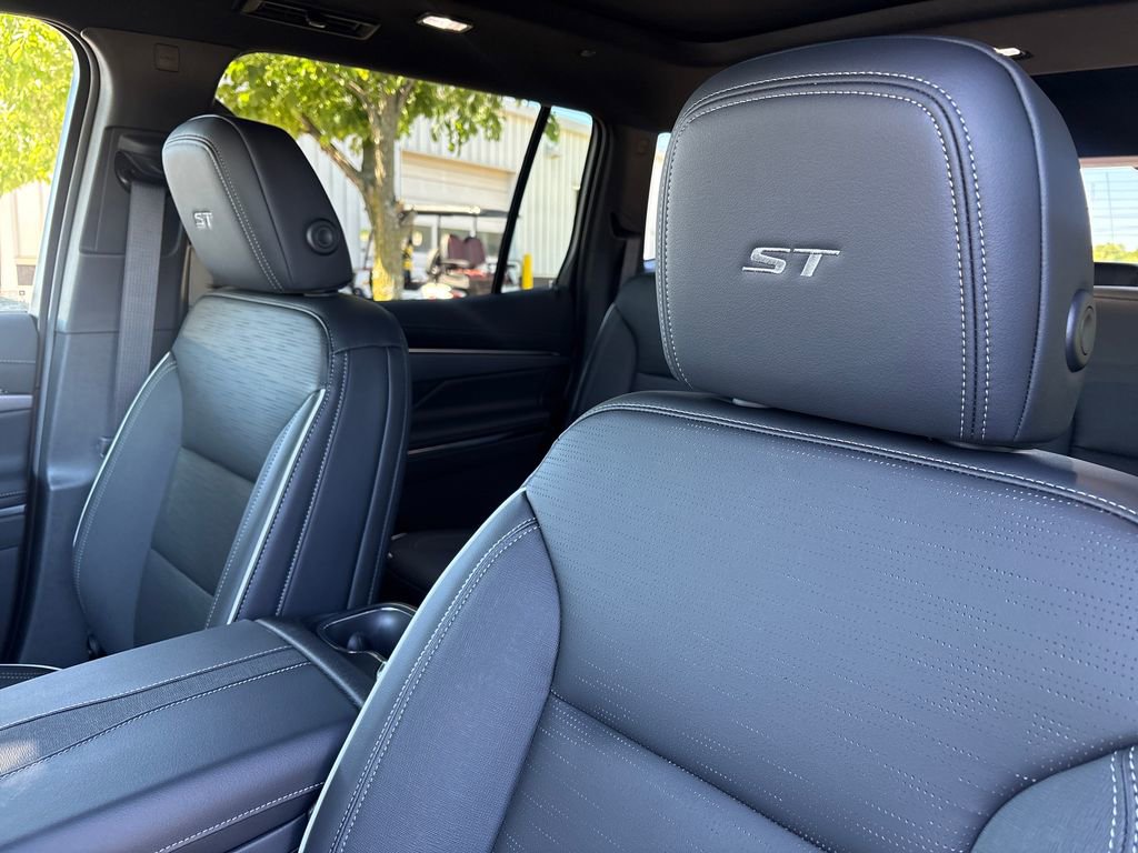 New 2026 Buick Enclave Sport Touring w/ Super Cruise Package FWD image 15
