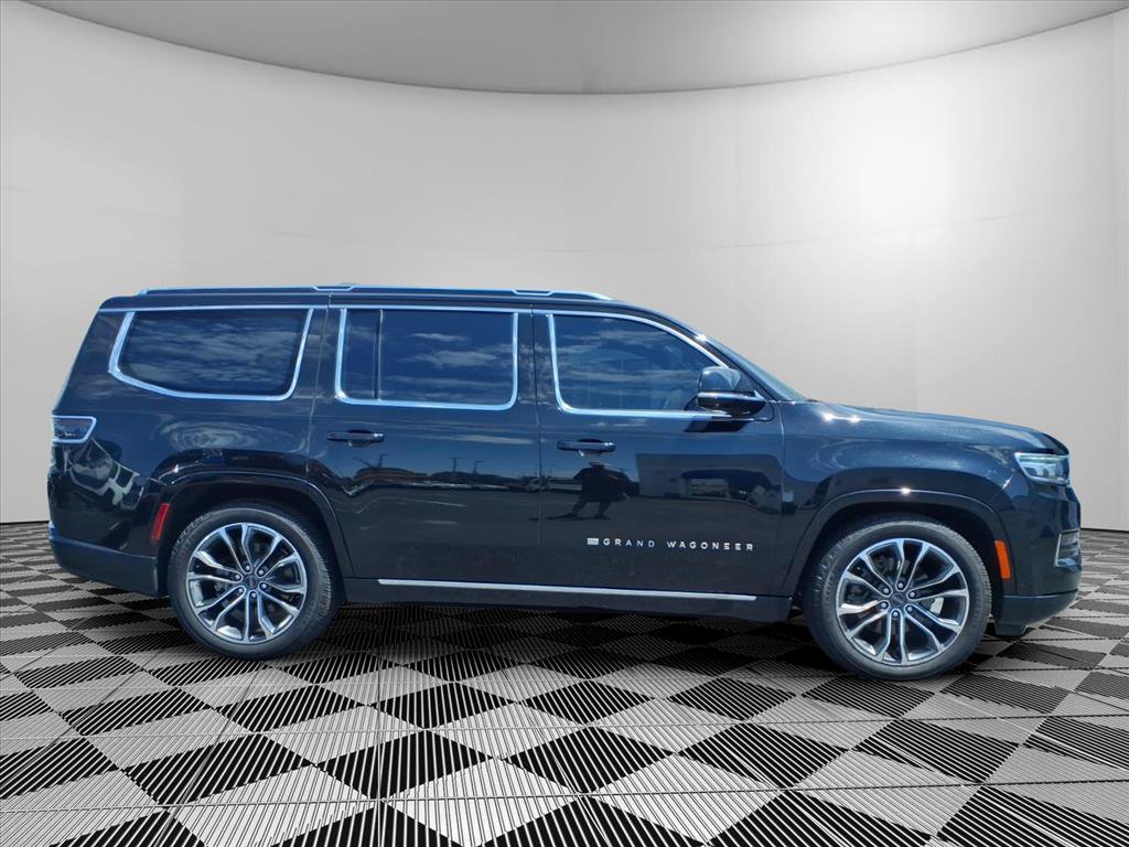 Used 2023 Jeep Grand Wagoneer Series III AWD/4WD image 30