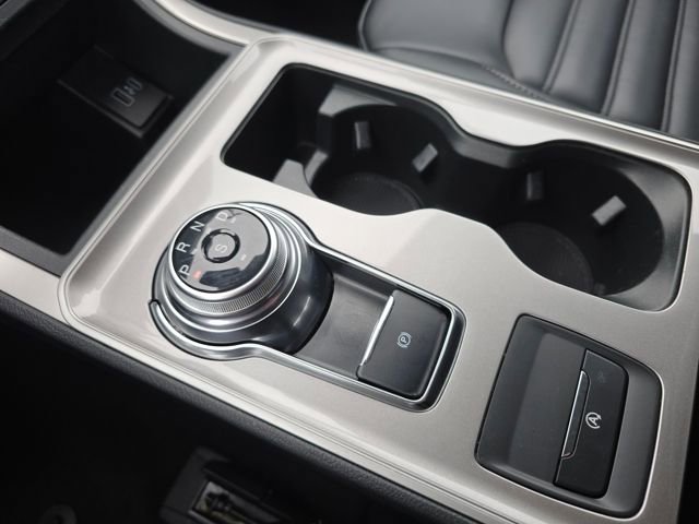 Used 2024 Ford Edge SEL image 17