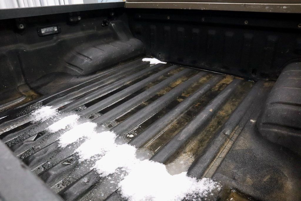 Used 2022 Nissan Frontier PRO-4X w/ Pro-4X Premium Package image 15