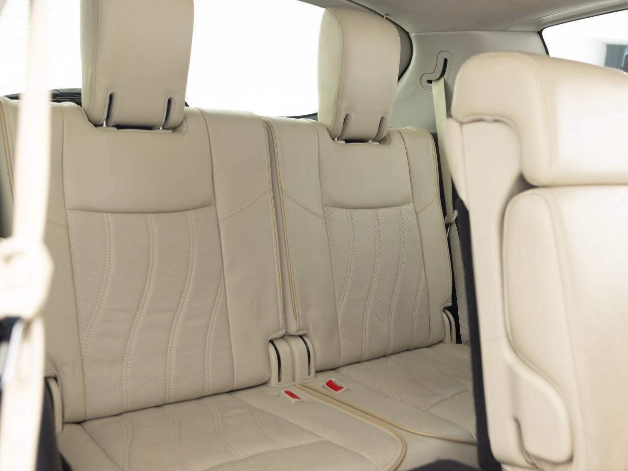 Used 2015 INFINITI QX60 Luxe w/ Premium Plus Package AWD/4WD image 31