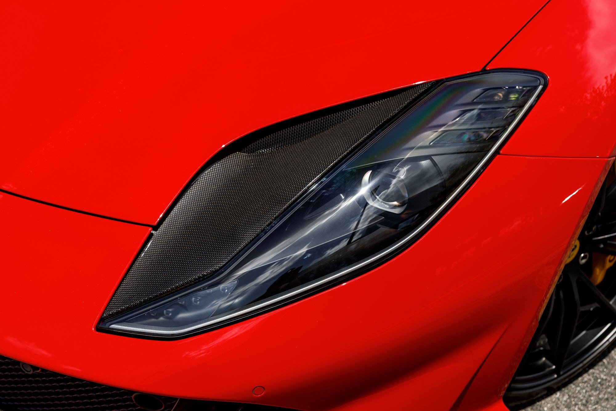 Used 2021 Ferrari 812 GTS RWD image 46