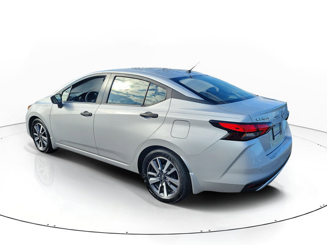 Used 2024 Nissan Versa S w/ S Plus Package image 3