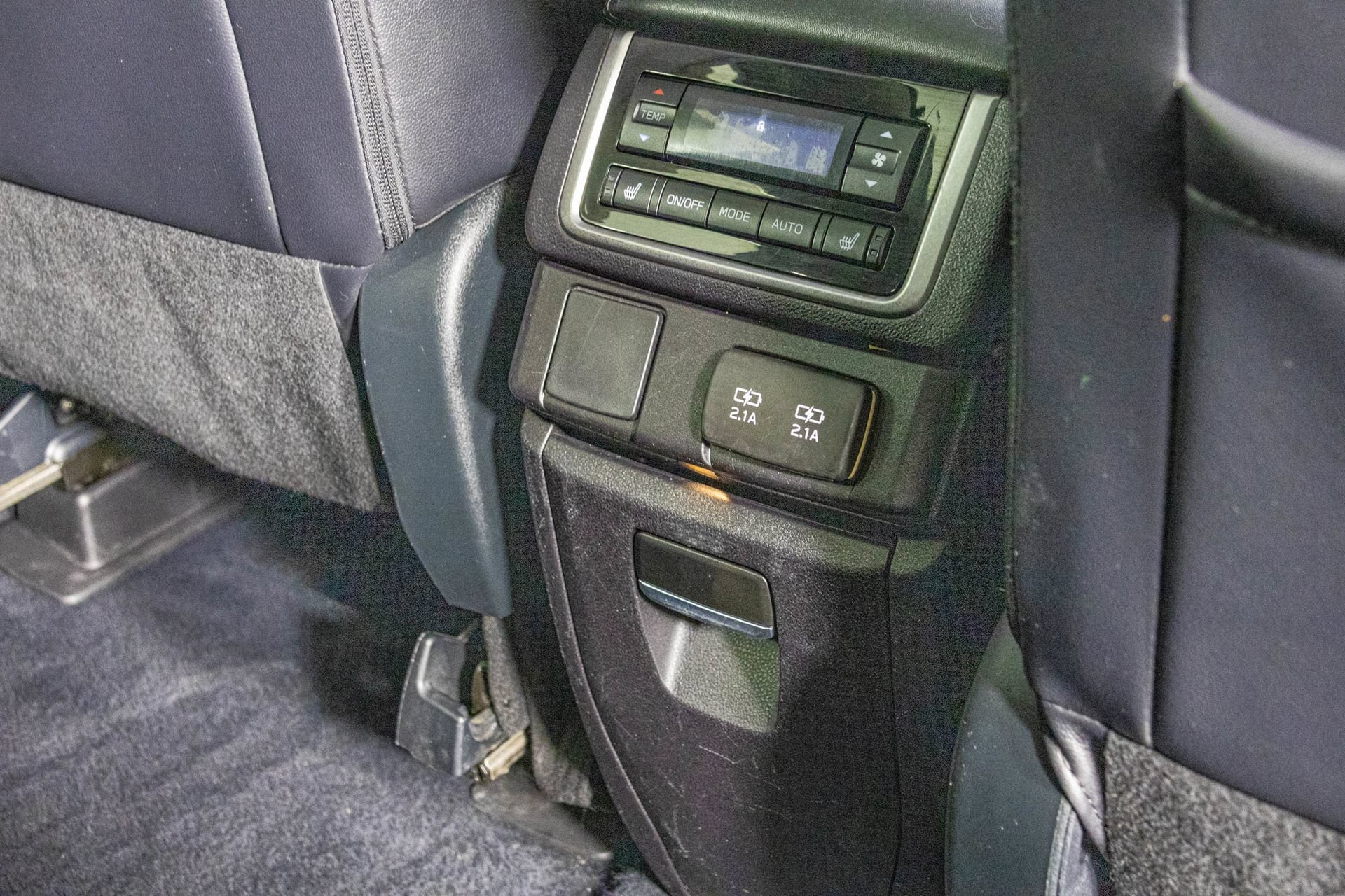 Used 2021 Subaru Ascent Limited w/ Technology Package AWD/4WD image 47