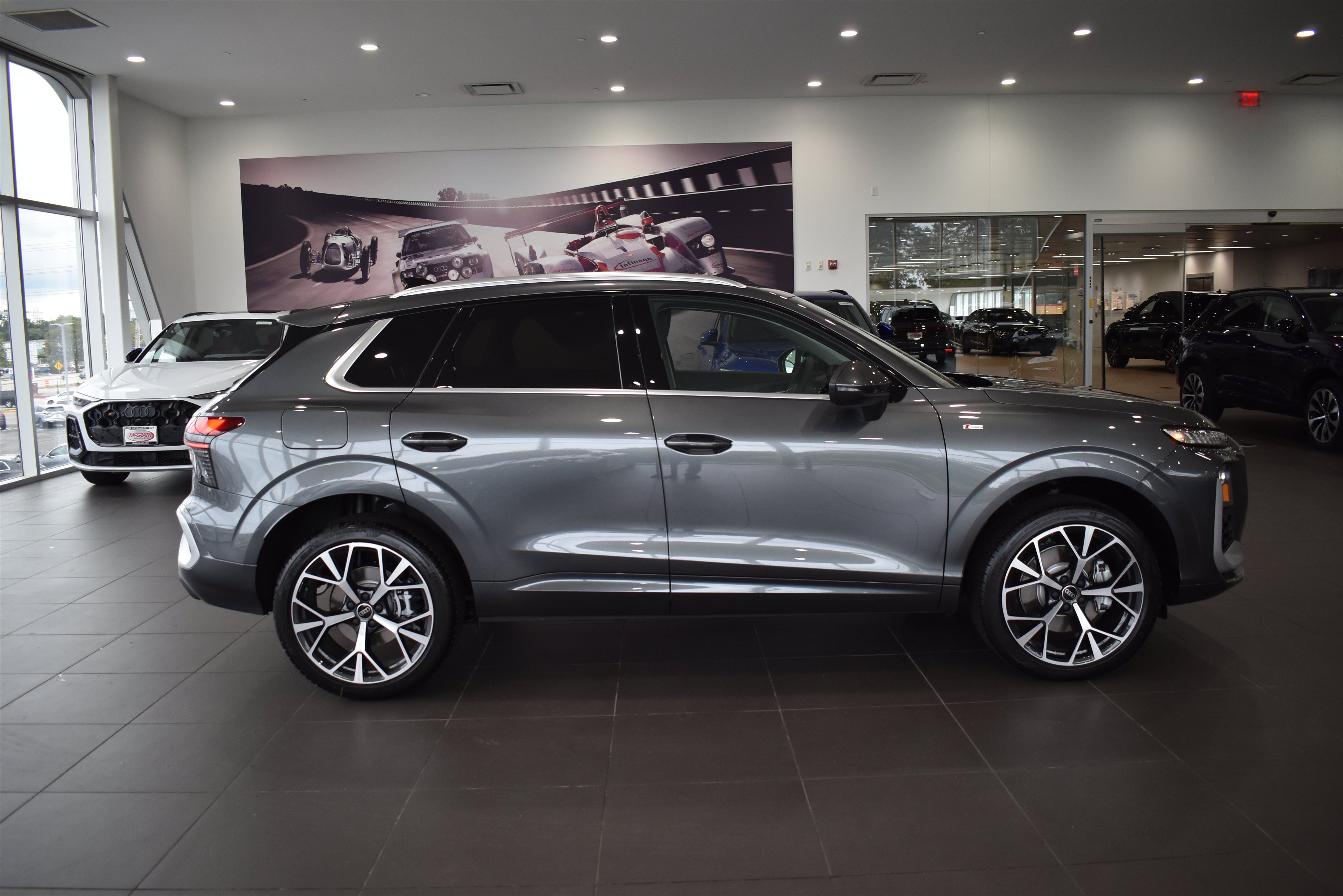 New 2026 Audi Q3 quattro 2.0T AWD/4WD image 8