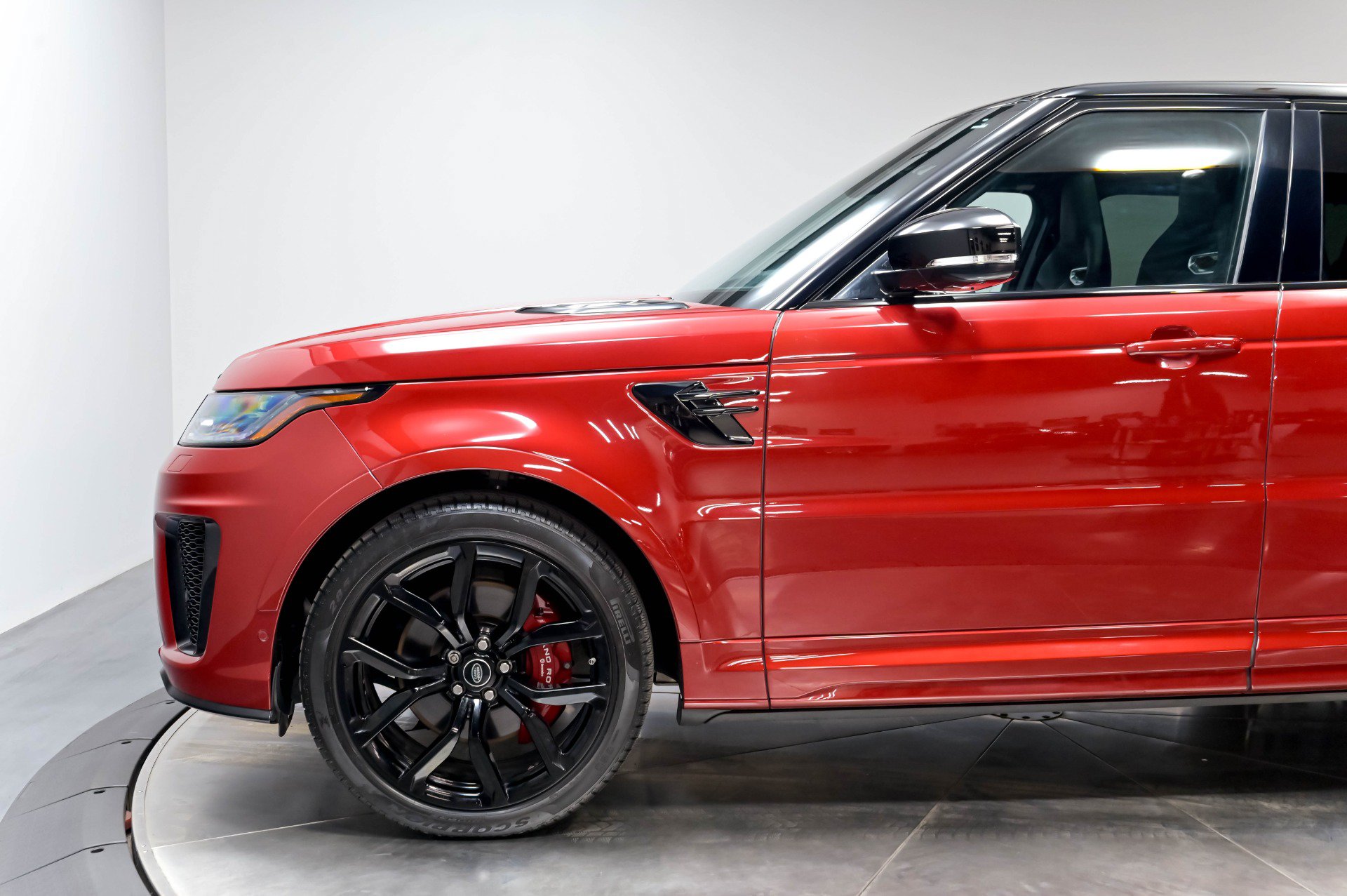 Used 2022 Land Rover Range Rover Sport SVR Carbon Edition AWD/4WD image 42