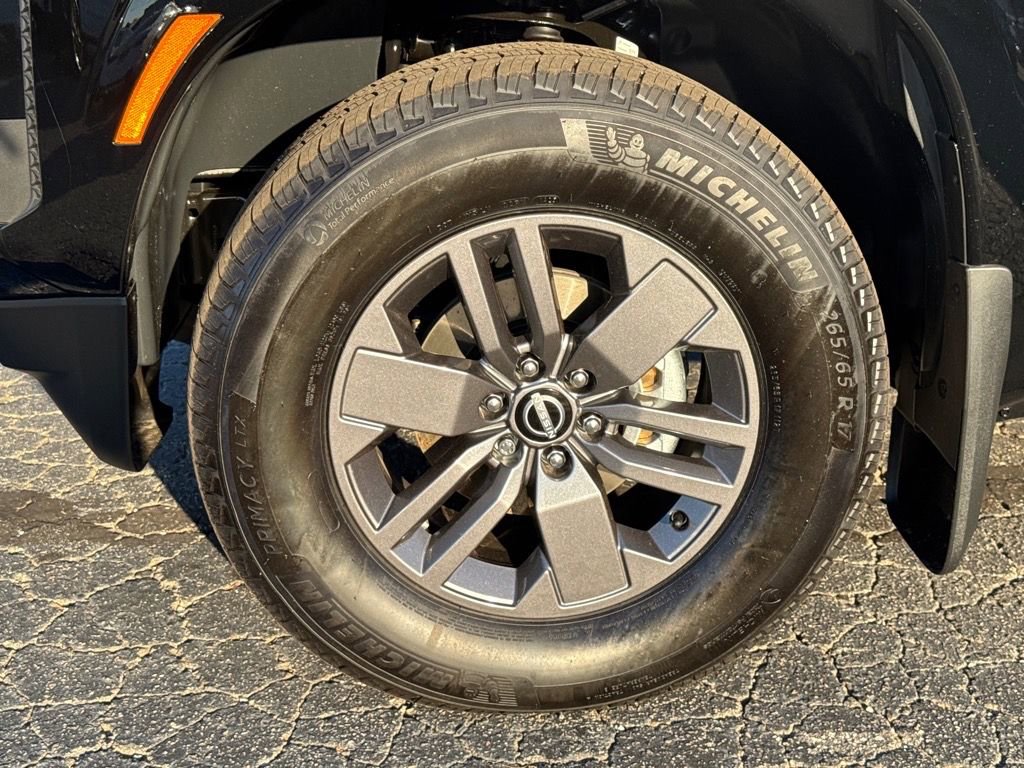 New 2026 Nissan Frontier SV image 9