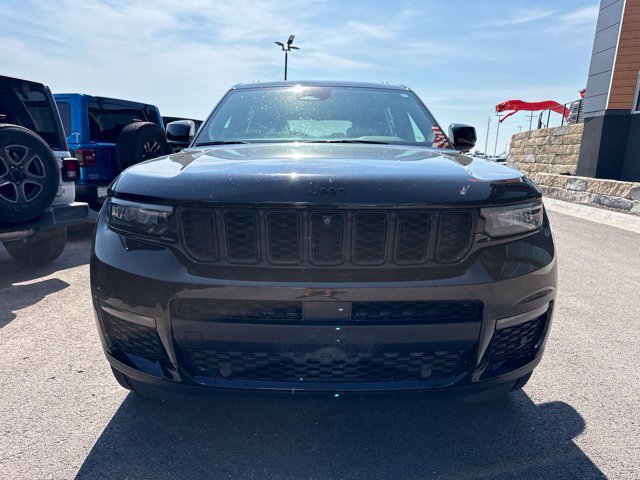 Used 2025 Jeep Grand Cherokee L Limited w/ Luxury Tech Group II AWD/4WD image 8