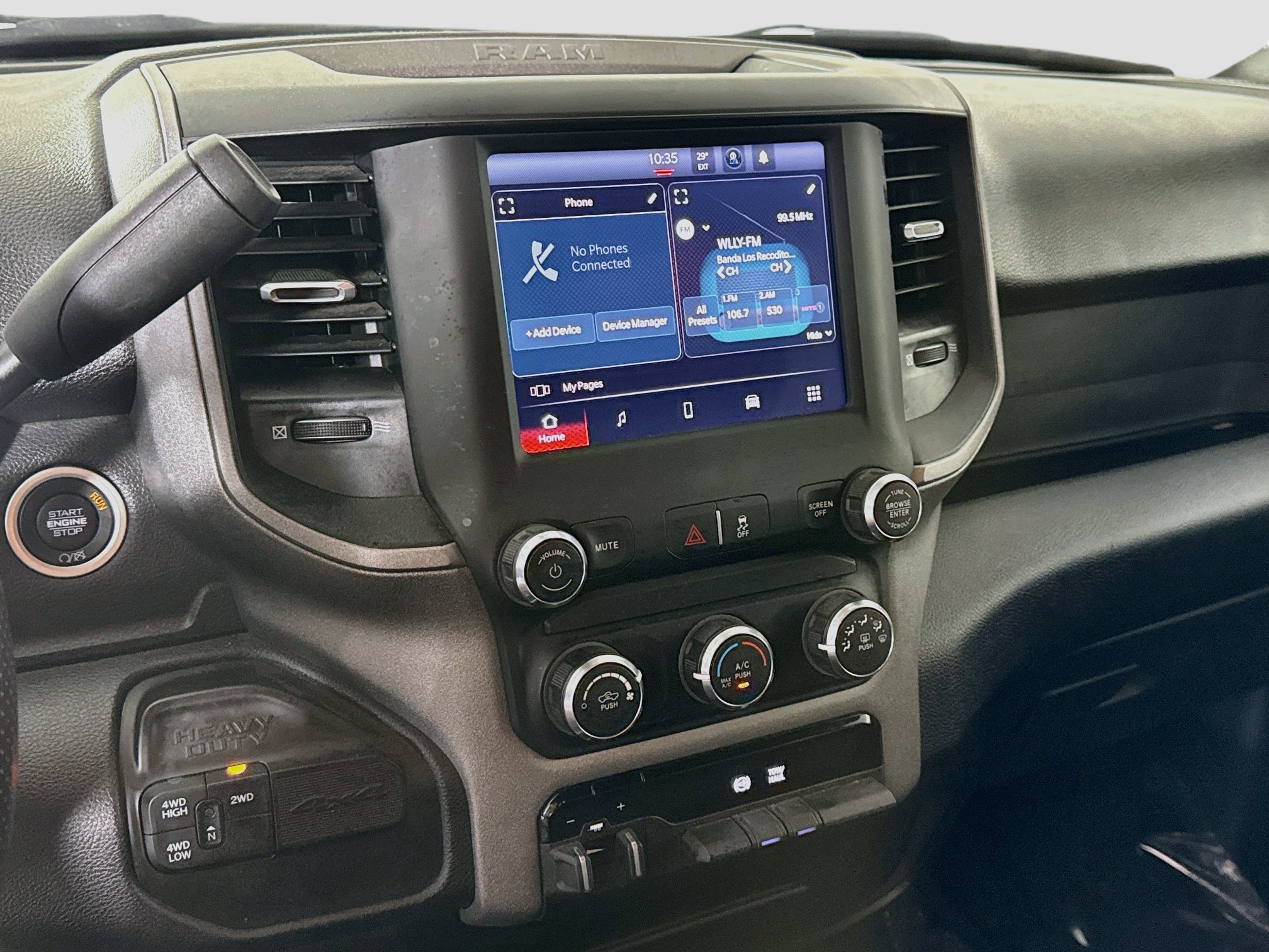 Used 2024 RAM 3500 Tradesman w/ Chrome Appearance Group AWD/4WD image 18
