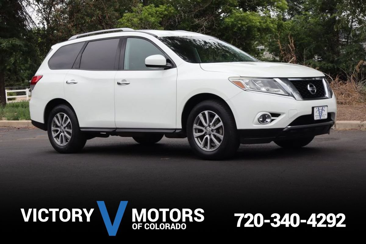 Used 2016 Nissan Pathfinder SV