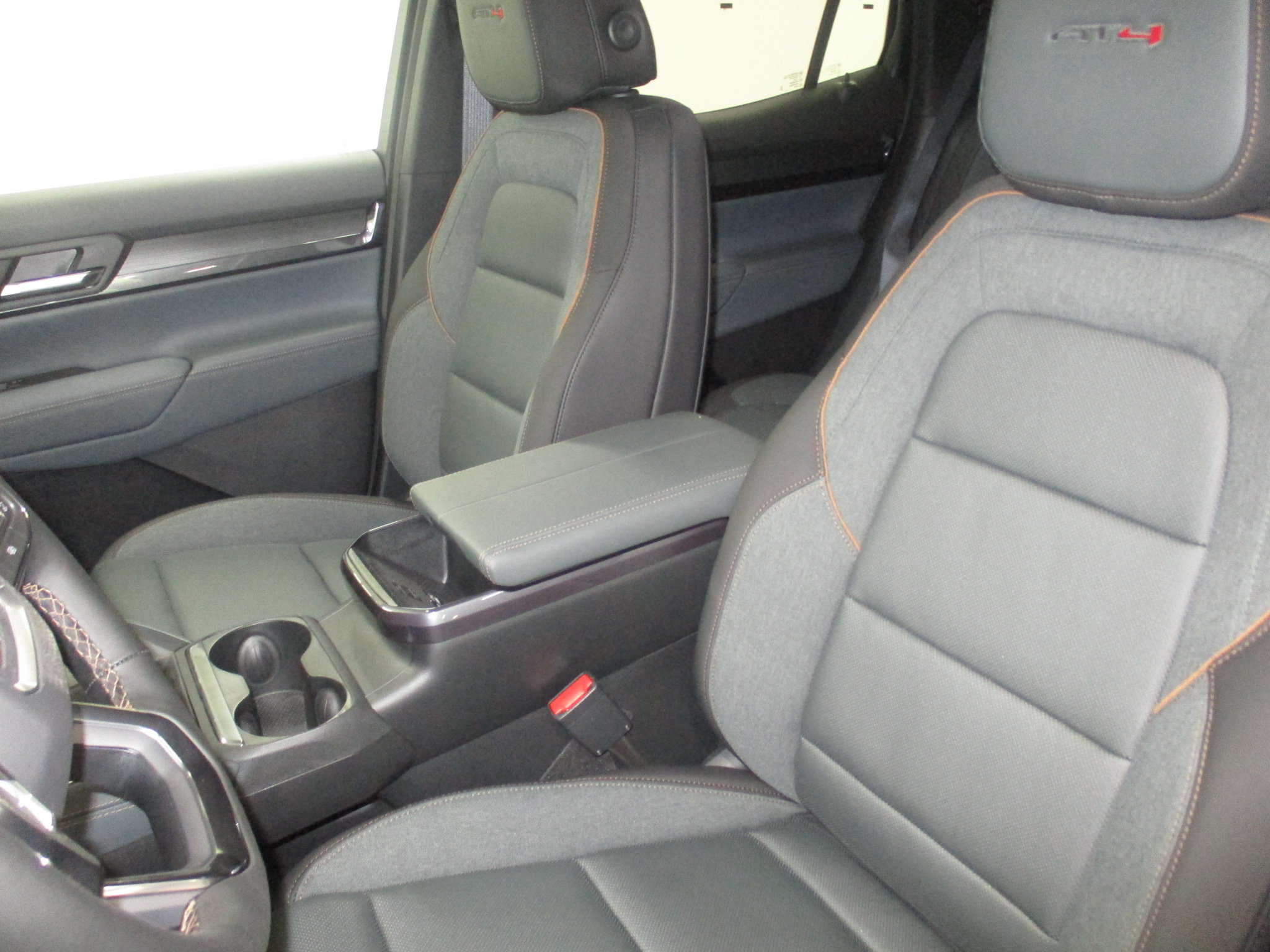New 2026 GMC Terrain AT4 w/ Convenience Package III AWD/4WD image 20