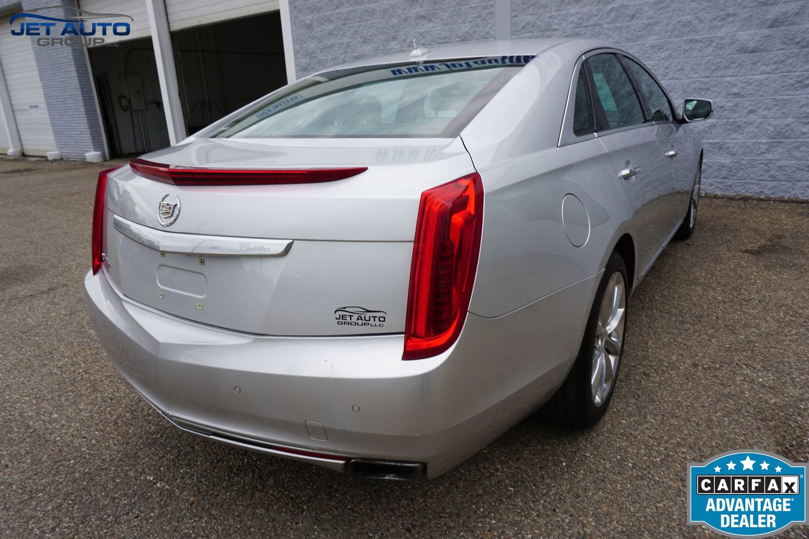 Used 2013 Cadillac XTS Luxury w/ Driver Awareness Package AWD/4WD image 11