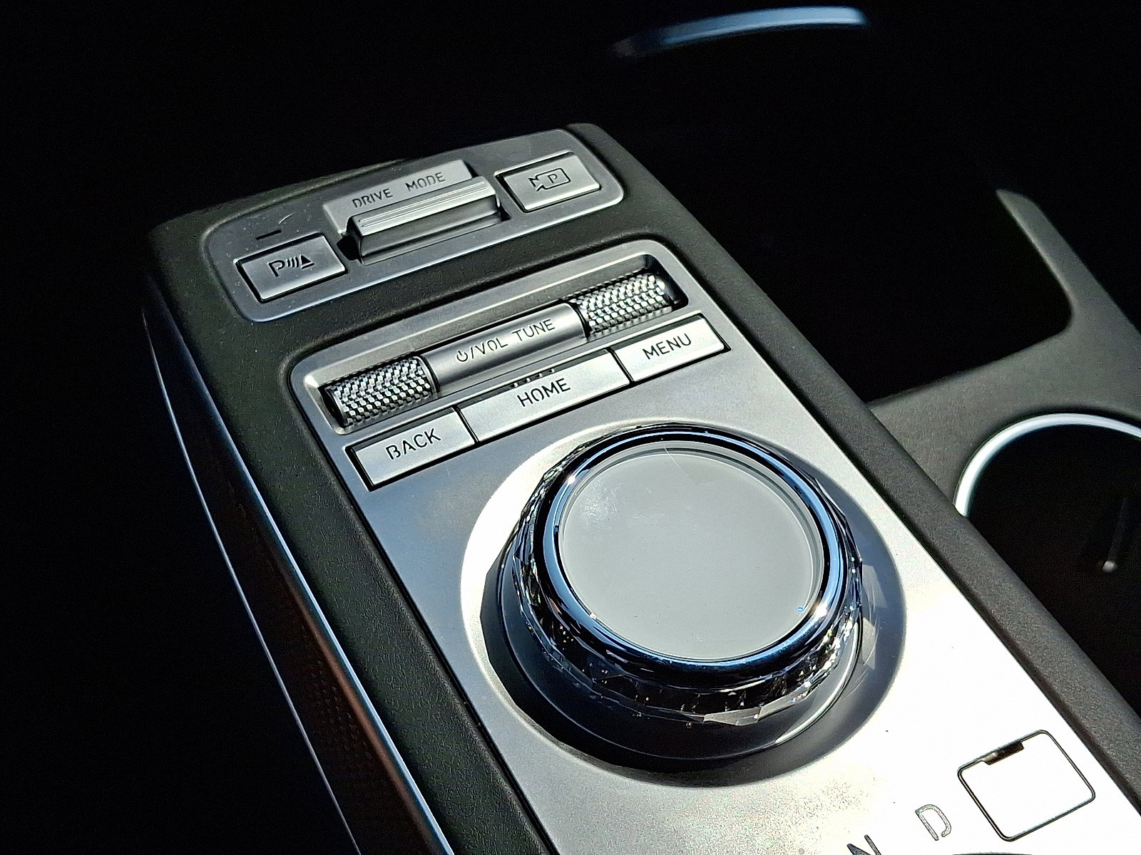 Used 2025 Genesis GV70 3.5T Sport image 16