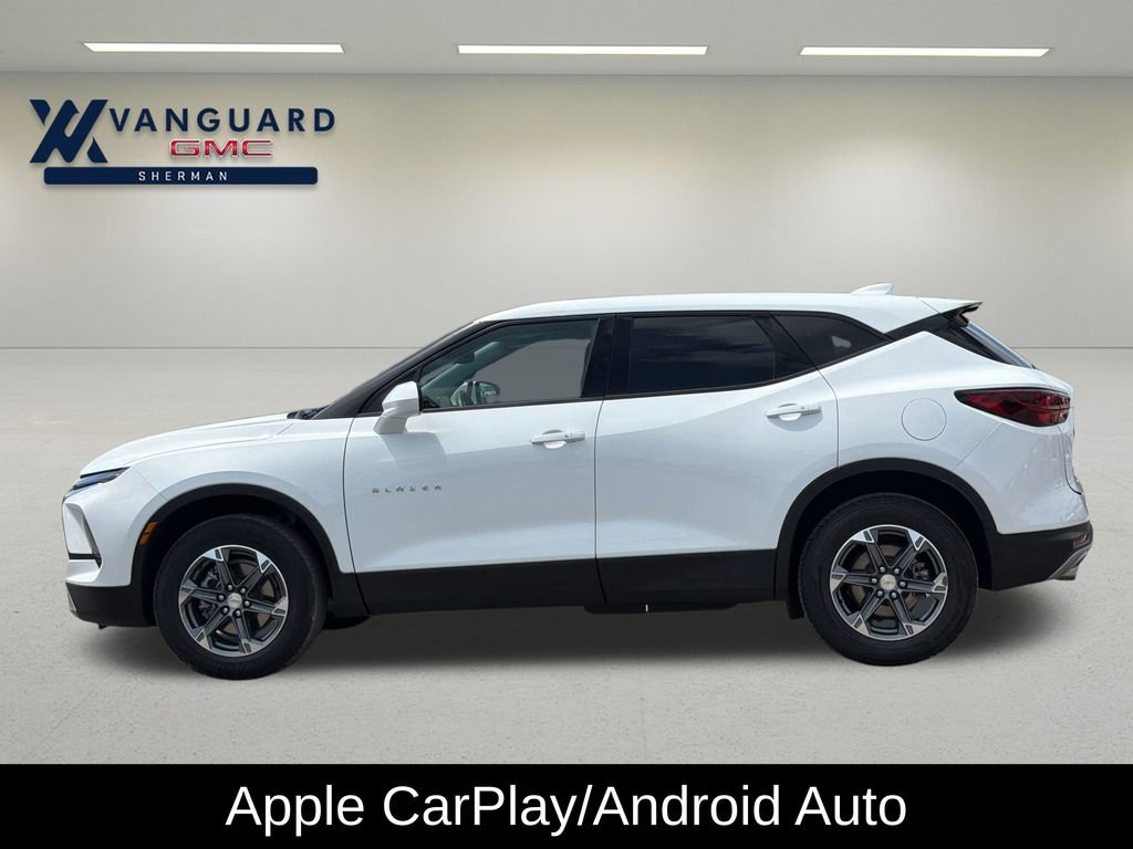Used 2025 Chevrolet Blazer LT FWD image 4